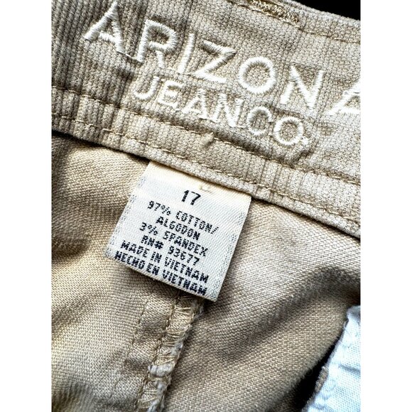 Arizona Mid Rise Size 17 Corduroy Shorts 10" inseam tan EUC Pockets - Picture 6 of 6